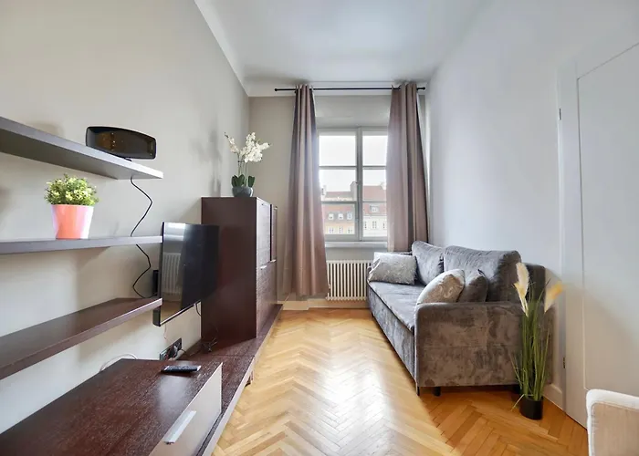 Premium Market View Old Town Apartment *